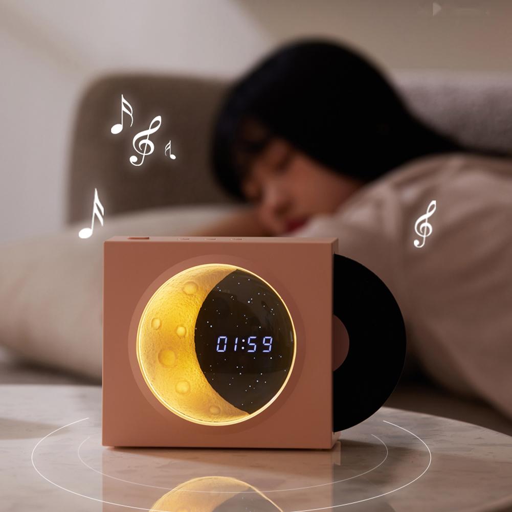 Moon Clock Speaker: Retro Vinyl Nostalgia Bluetooth Hi-Fi Player for Party Vibes!